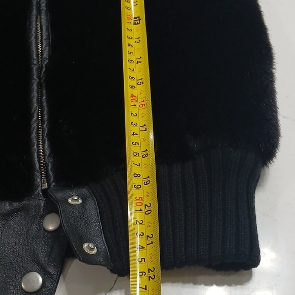 Black Faux Fur Vest, By Lisa, Sz M, new With Tags - Picture 11 of 11